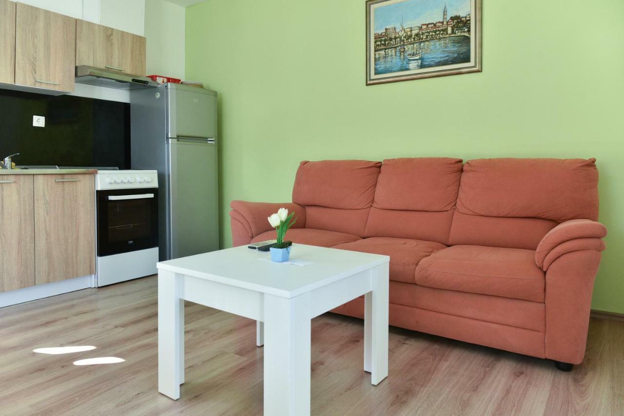 Апартаменты Apartman Karla Любушки Экстерьер фото